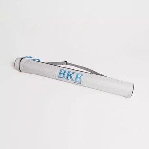 Buckle over the shoulder can cooler
